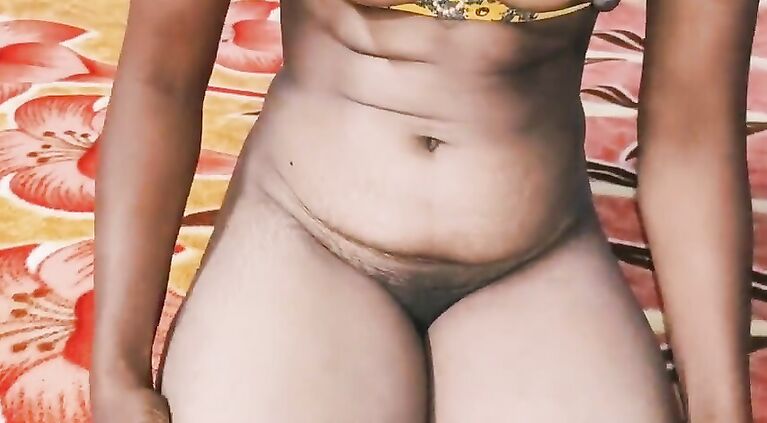 Tamil bhabhi boobs and pusssy show