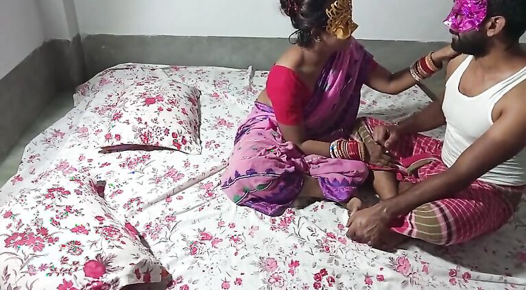Raju Servant Fucks Nymphos Sick Mistress After Massaging her Feet Indian Fireecouple sex