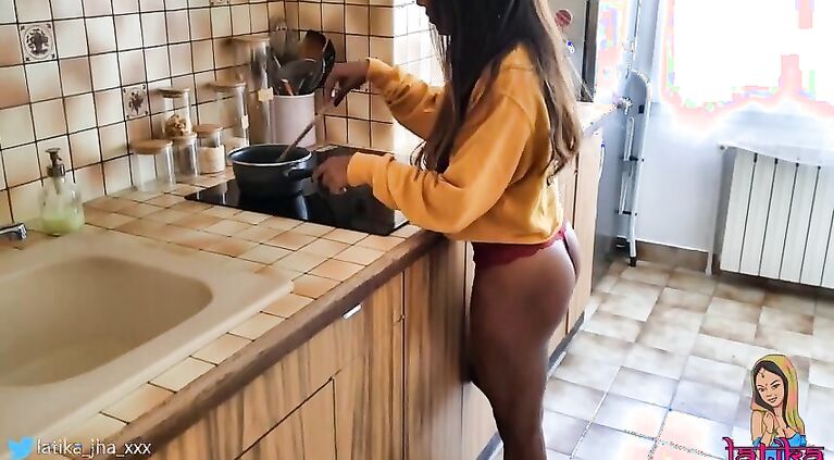 Latika Jha - LJ_015 - Jav / Tamil Innocent with Big Boobs Gettin Fucked in her Kitchen / Gf