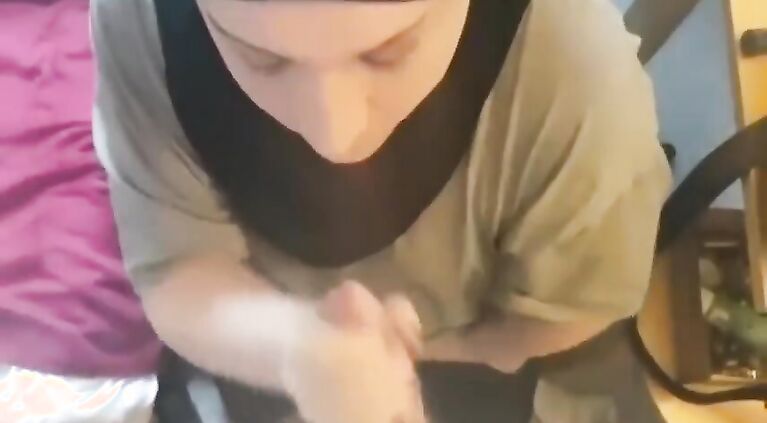 British Pakistani Muslim Hijab Sucking Cock