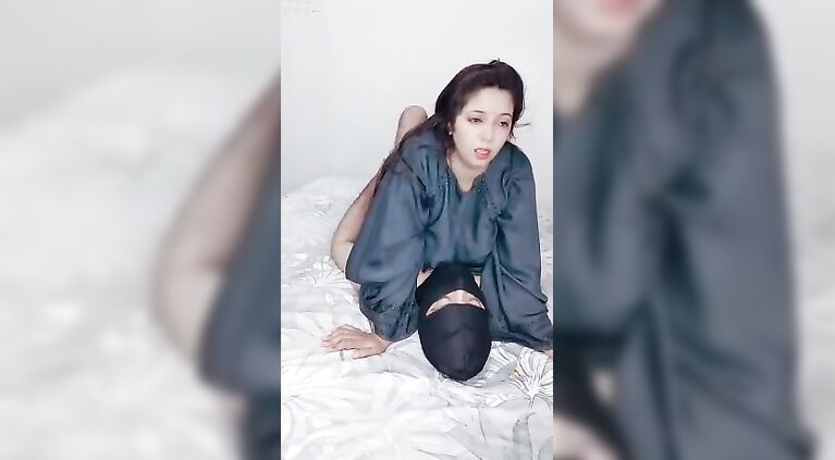 Desi girl sex with clear Urdu&Hindi audio