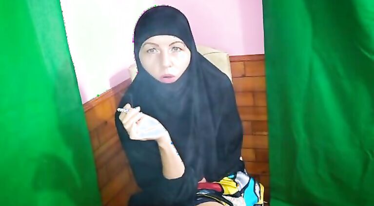 Shameless Afghan Muslim milf Smoking