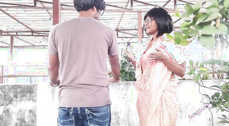 Desi Outdoor Sex - Bengali Girl Test Her Sisters Would be Husband
