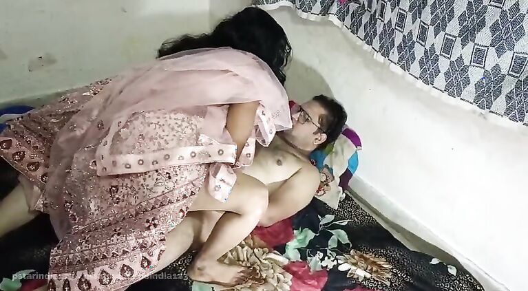 The bride was sucked and fucked by her old boyfriend on the wedding day by becoming a servant in her