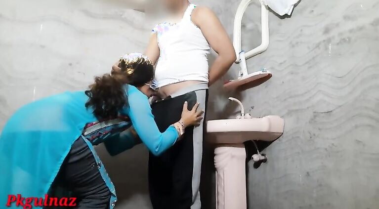 Tamil desi amateur fucking in washroom hindi audio
