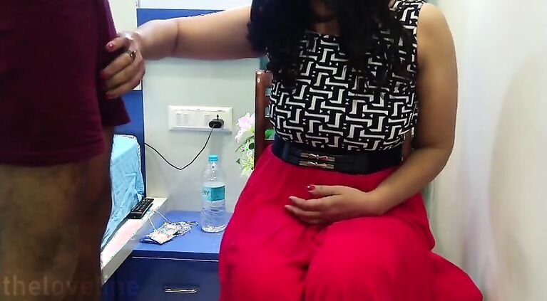 delhi cute girl giving backroom on her birthday best tamil fuck (hindi)