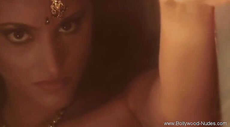 Seduction From Cute Oriental Pretty