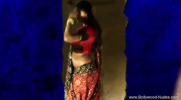 Her Desi Sensuality Is Sacred To Her arousing moment