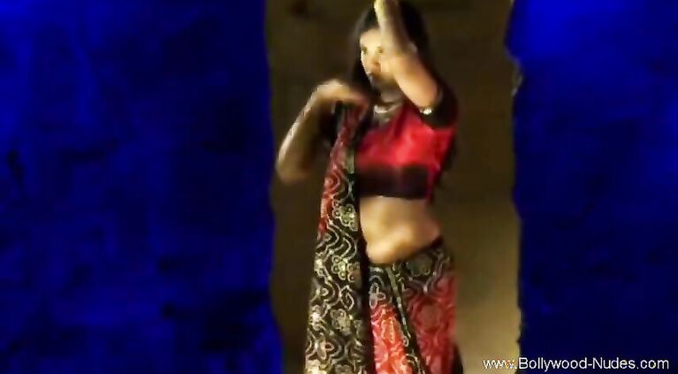 Her Desi Sensuality Is Sacred To Her arousing moment