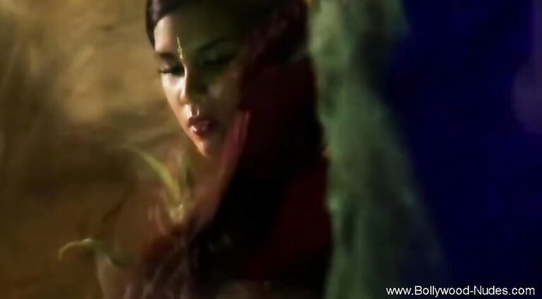 Tamil Dancer Sensual Movements From Asian Experience
