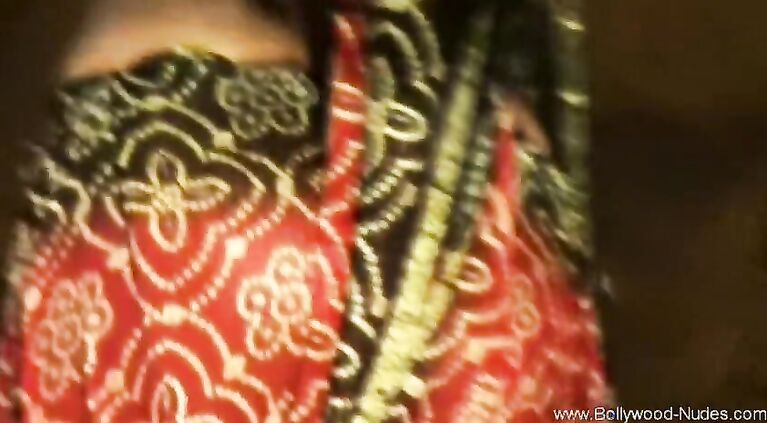Tamil Dancer Sensual Movements From Asian Experience