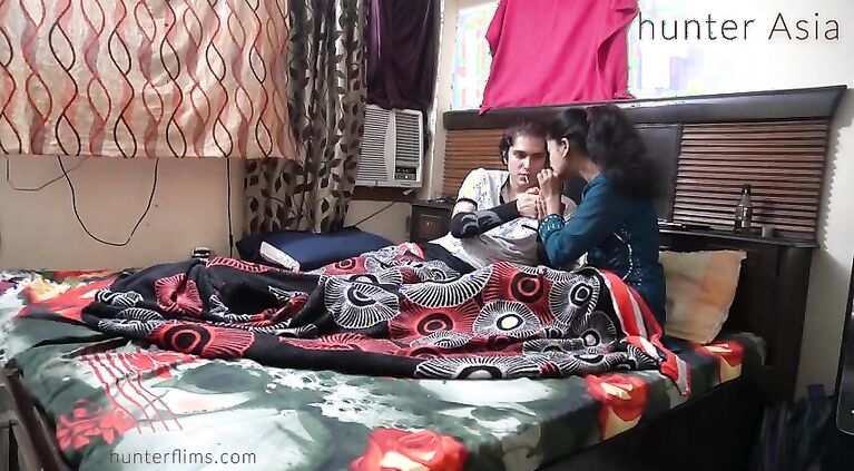 Tamil Sex Vid Couple oral & Fucking after smoke - Condom Sex - Cum in Condom - hunter Jav