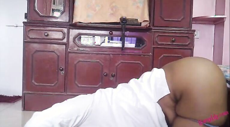 Huge Butt Tamil Desi Star Horny Lily In Her Bedroom Masturbating