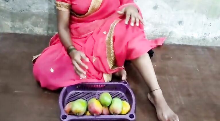 Plump Street Fruit vendor sex with costumer