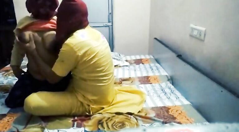 HARDCORE ROUGH TAMIL SEX NEWLY MARRIED COUPLE Clear Hindi Audio chudai 2022