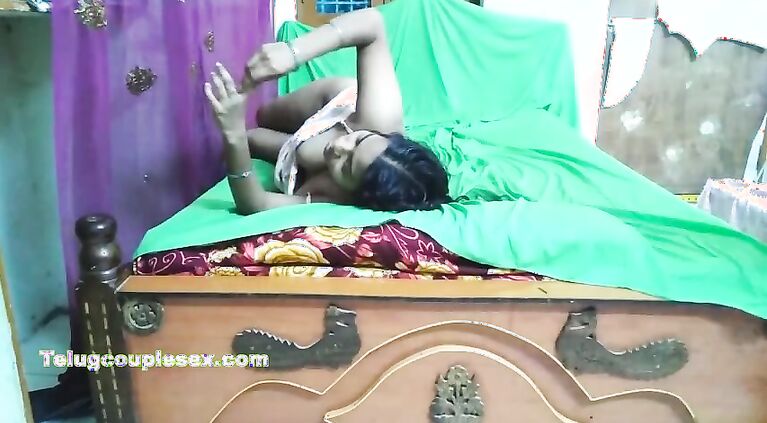 Telugu Couple Home-Made Sex Fucking For Cash