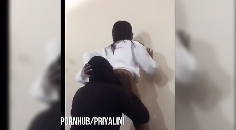 Sri Lankan Spa Girl butt licking ස්පා නන්ගිගෙ පුක ලෙවකනවා