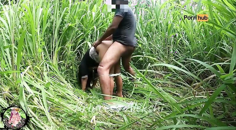 Desi Couple Outdoor Fucking