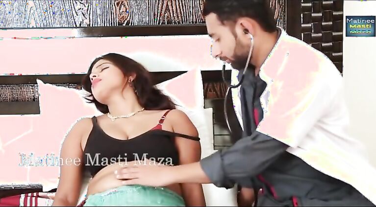Garam Bhabhi Romance With Doctor | Cute Aunty SEX