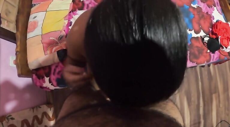 SRI LANKAN HAIRJOB AND HUGE CUMSHOT
