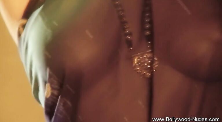 Hot Babysitter From Erotic India Dances For Us