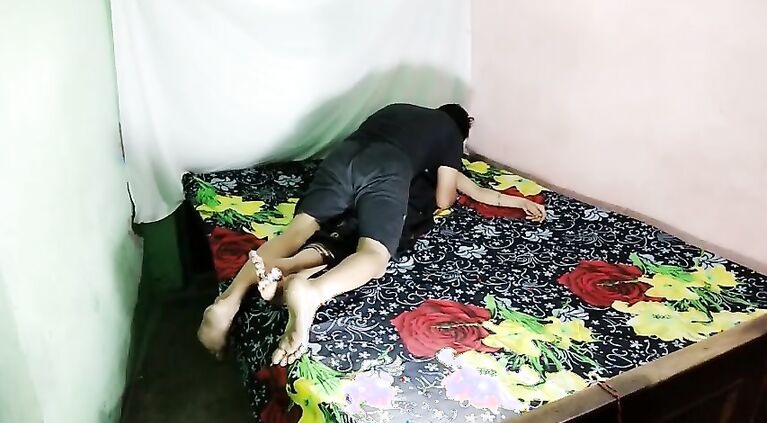 Desi Milf Swapping Couple From Indore Full Blooded Sex