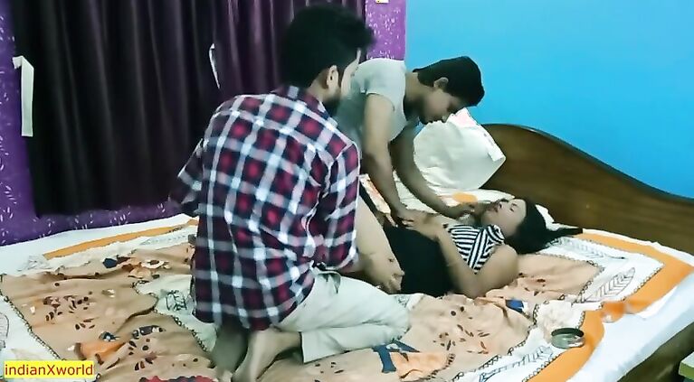 Desi bengali aunty sex business at home! Best desi sex with dirty audio