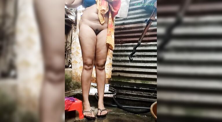 Bangladeshi Sexy Village Bhabi In Showering Naked In Bathroom