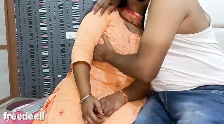 Behan Ki Best Friend ko Pataya XXX Hindi