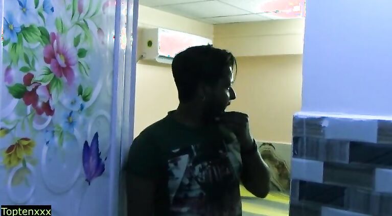 Cute Bengali Milf sudden sex with Unknown Boy! Indian Chudai