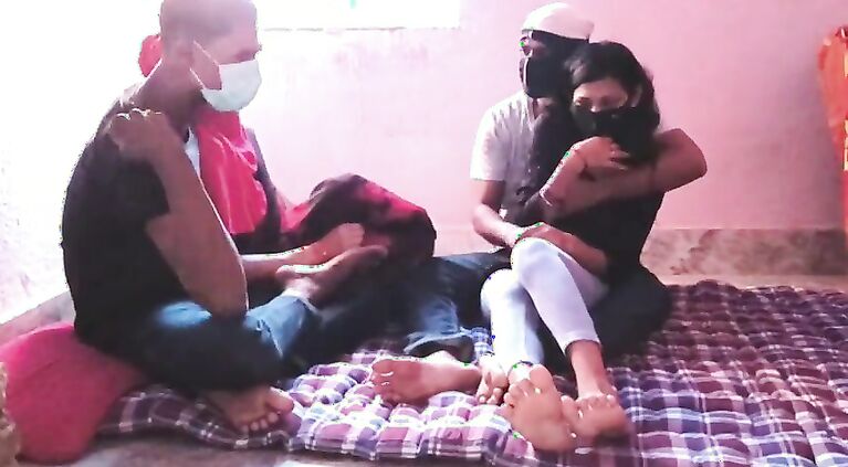 Tamil Swinger Couple Swap Housewife With each other Tamil 4some Sex Clip