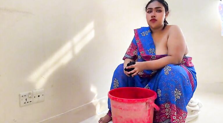 While The Indian Stepmom Washes Bra & Panties, She Took Off Stepson's Pants, Then Asked Him To Fuck Her
