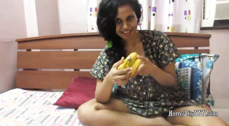 Dirty-talking in Hindi with HornyLily