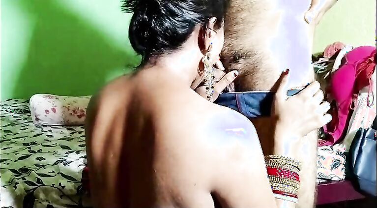 Tamil Bengali whore was lured on phone call and went home to fuck