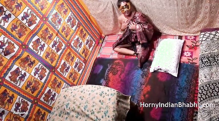 desi bhabhi desperate to get fucked masturbation porn