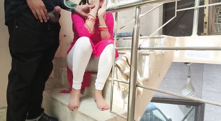 Desisaarabhabhi -Desi shy kamwali Fucked hard by her Landlord Kamwali ke sath Outdoor Masti lagging utar kar zabardast gaand chodi hindi