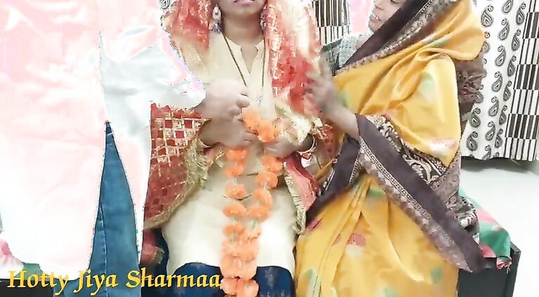 Tamil Couple First Wedding Night Sex Enjoy with mother in law 3some sex