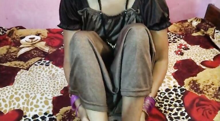 Tamil was sucked by her lying on the bed and began to fuck her, taking out her semen inside the new vagina and enjoying the fuck