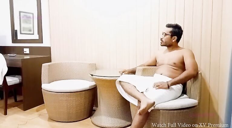 Dekh Tera Housewife ko Chod Raha Hu