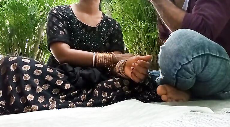 Fucked Girl In Public Park Among People – Bengali Audio