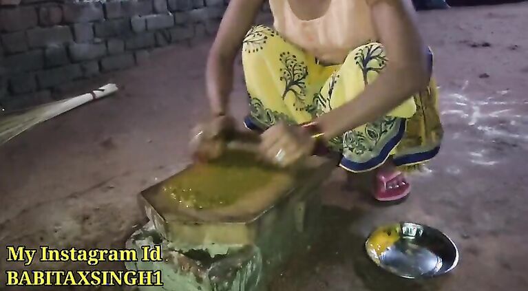 New HD Khana Banane Wali Ko Kitchen Me Hi Chod Diya Hindi Clip