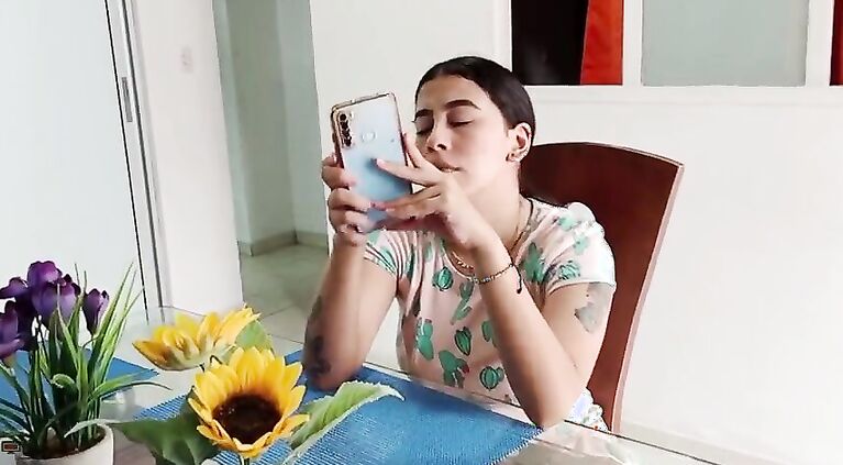Petite Latina has hard sex with her boyfriend while the house is empty - Porn in Spanish