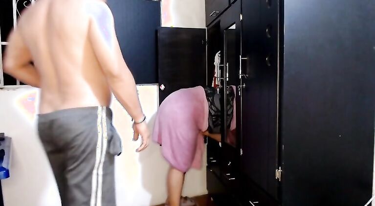 I Take Advantage Of The Fact That My Stepsister Alydenalyoficial Is Trapped In The Closet And I Give Her A Delicious Fuck