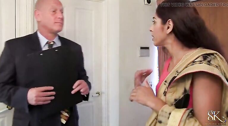 SAHARA KNITE - Looking for a New Place to Cum