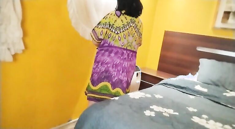 I surprise this horny plump girl while she cleans and I eat her vagina