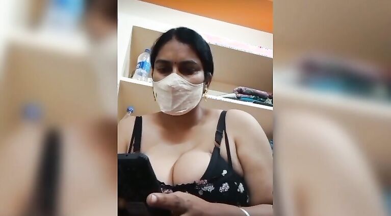 Andhra Aunty Has Huge Boobs And Tight Vagina