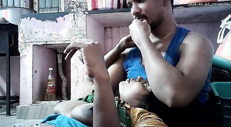Tamil house housewife huge wonderful boobs