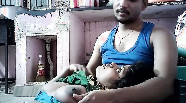 Tamil house housewife huge wonderful boobs