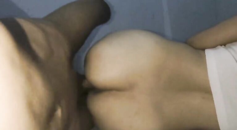 Tamil ladki ko choda Real little stepsister & huge stepbrother hardcore tamil sex