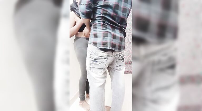 Desi mallu girl gives oral. Use headsets. Fucked by indian boy